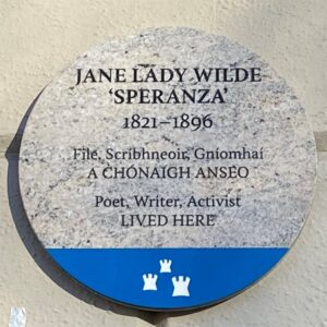 Photograph of a Dublin City Council commemorative plaque to Jane Lady Wilde 'Speranza'.
